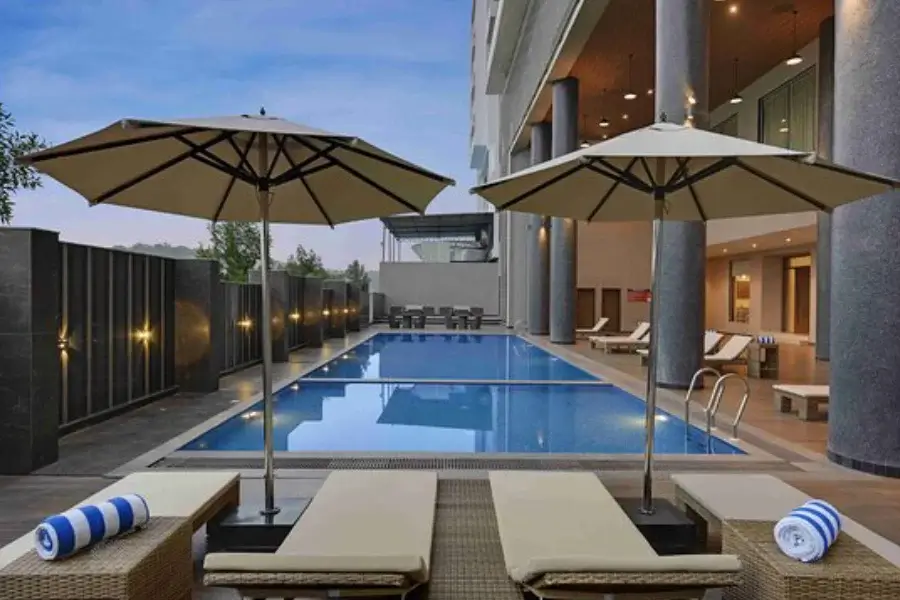 Hotel with Swimming Pool in Nathdwara